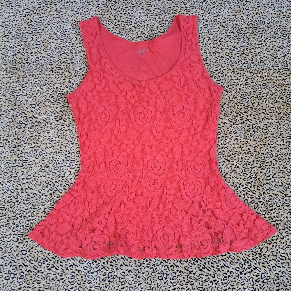 🌈ANN TAYLOR LOFT LACE PEPLUM TANK TOP-XS